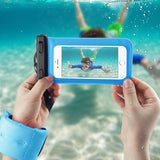 WATERPROOF CASE FOR 4.7 INCHES DEVICES WITH FLOATING ADJUSTABLE WRIST STRAP IN BLUE